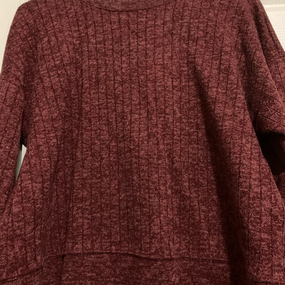 Forever 21 sweater - Picture 4 of 6